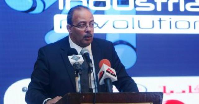 المهندس أحمد طه مساعد أول الوزير لشئون الصناعة
