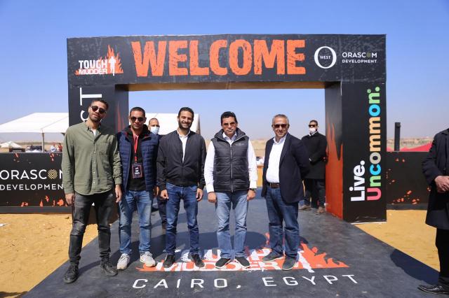 وزير الرياضة يشهد تحديات Tough Mudder بمدينة O West