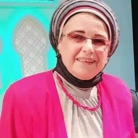 رئيسة جمعية المتحابين في الله