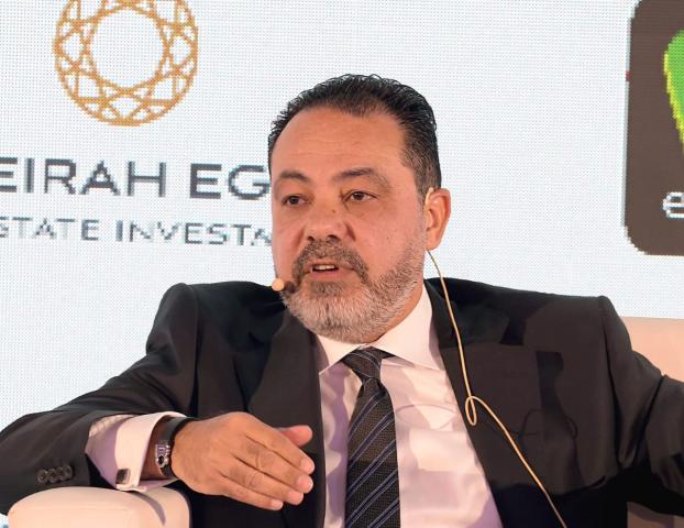 عباس فايد
