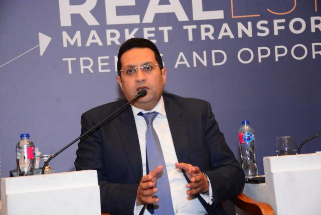 أحمد إمام