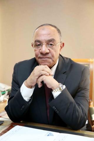 النائب عادل ناصر