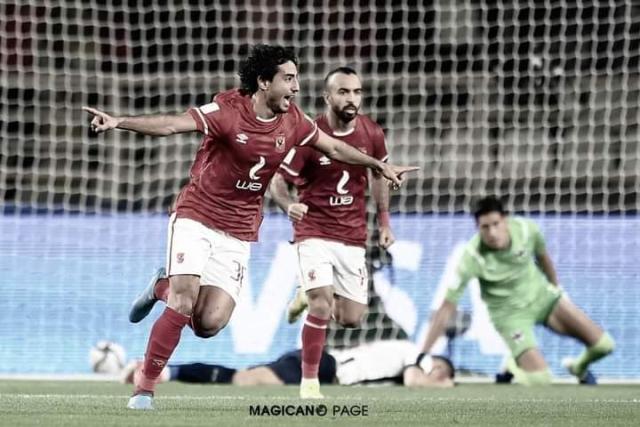 الأهلى بمن حضر