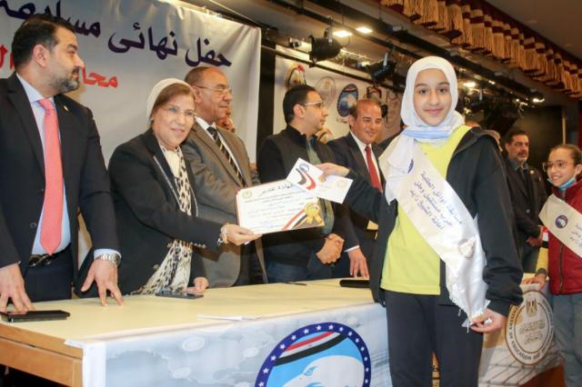 جانب من التكريمات