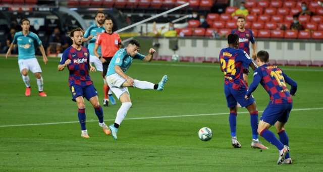 برشلونة وأوساسونا