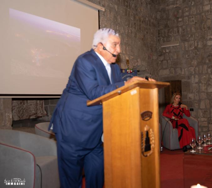 د. زاهي حواس