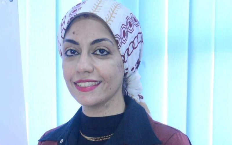 الدكتورة الأديبة ايمان يسرى