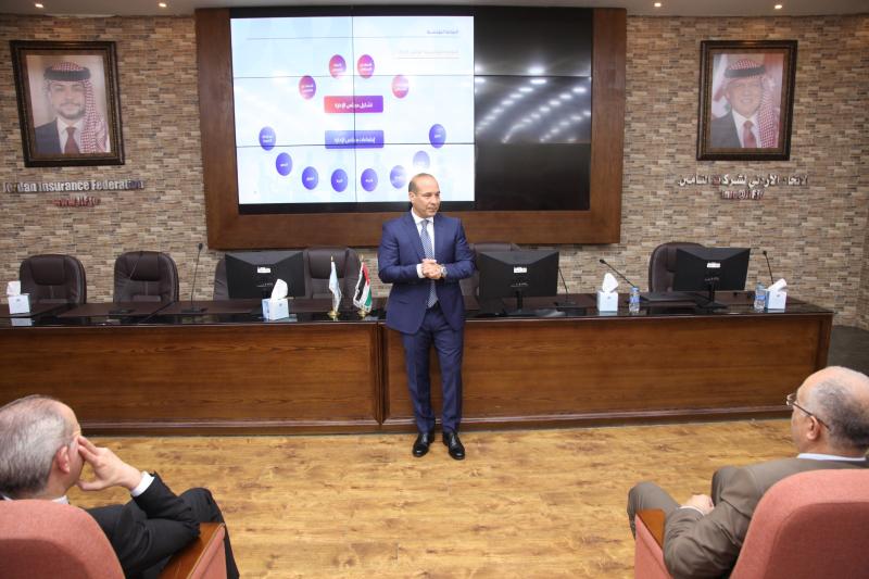 جانب من الندوة