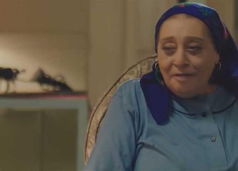 الفنانة لبنى محمود