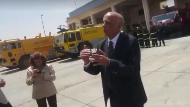 مدير أمن مطار سفنكس الدولي يشهد تجربة طوارئ لمحاكاة اشتعال طائرة