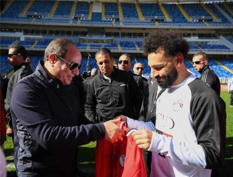 الرئيس السيسي ومحمد صلاح