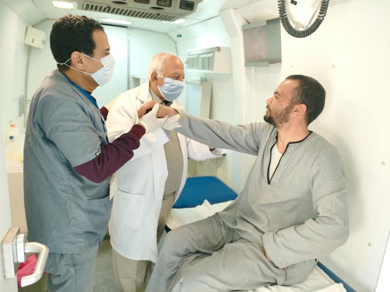 قوافل طبية لتوفير الرعاية الصحية للمواطنين في قرية بنجر 2 ببرج العرب