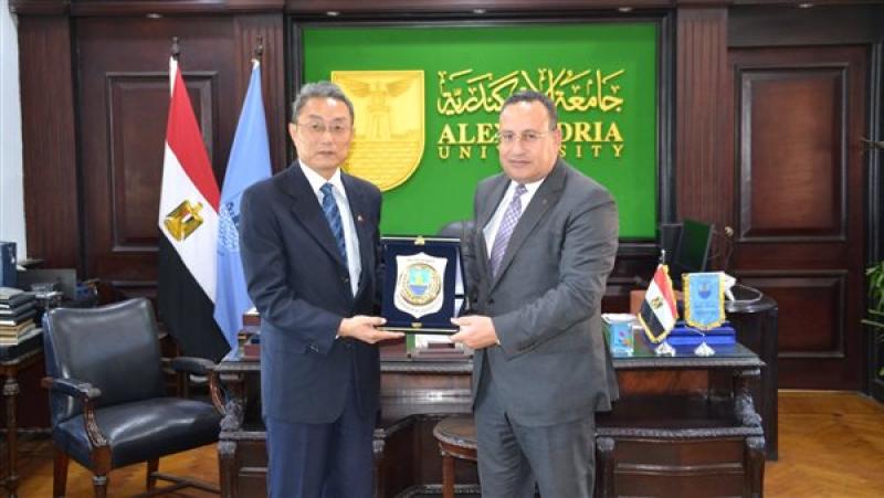 رئيس جامعة الإسكندرية يستقبل قنصل الصين اليوم