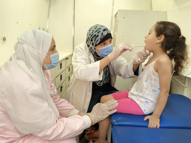قافلة طبية متكاملة تقدم الرعاية الصحية لأهالي قرية الوفاء في الإسكندرية
