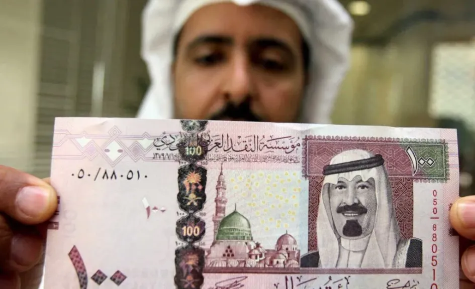 الريال السعودي بـ 12.85 جنيهاً.. أسعار صرف العملات العربية اليوم الأربعاء 3-7-2024