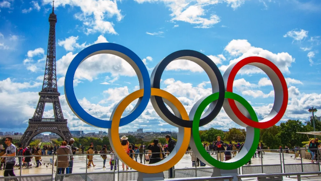 زيارة سرية لبرج إيفل تنهي رحلة لاعبه برازيلية في أولمبياد باريس