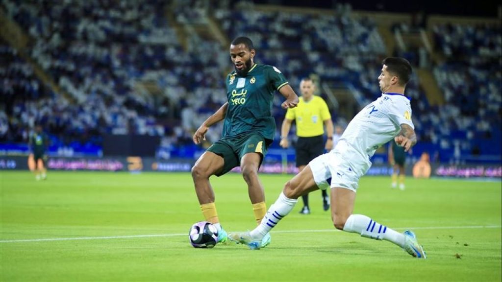 فريق الهلال يفوز على الخلود في الدوري السعودي