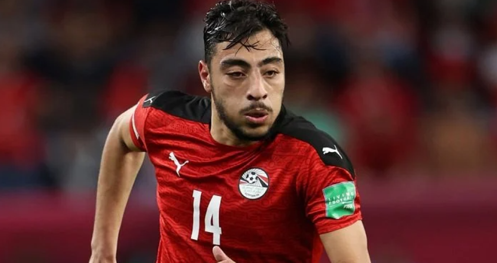 أكرم توفيق يعوض غياب محمد هاني مع  منتخب مصر