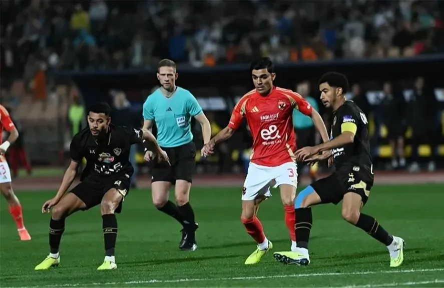 موعد مباراة القمة بين الأهلي والزمالك في المرحلة الحاسمة من الدوري المصري