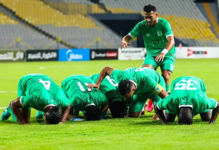 المصري يرصد مكافآت للاعبيه من أجل إسقاط الأهلي في موقعة برج العرب