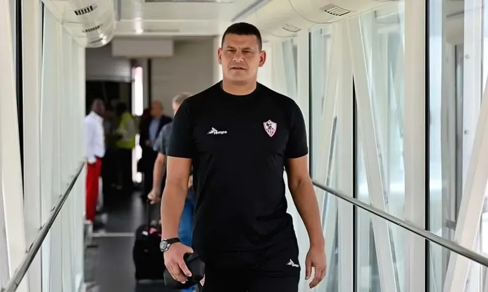 عبد الواحد السيد يغادر منصبه كمدير كرة.. ويواصل العمل داخل الزمالك
