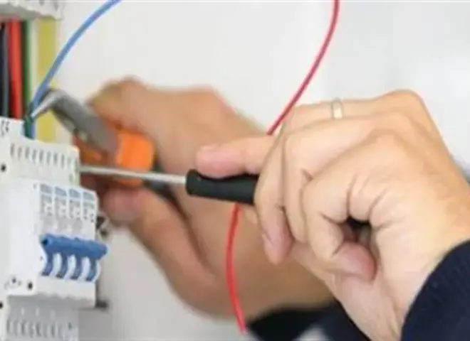 ضبط 5 الاف قضية سرقة تيار كهربائي خلال 48 ساعة