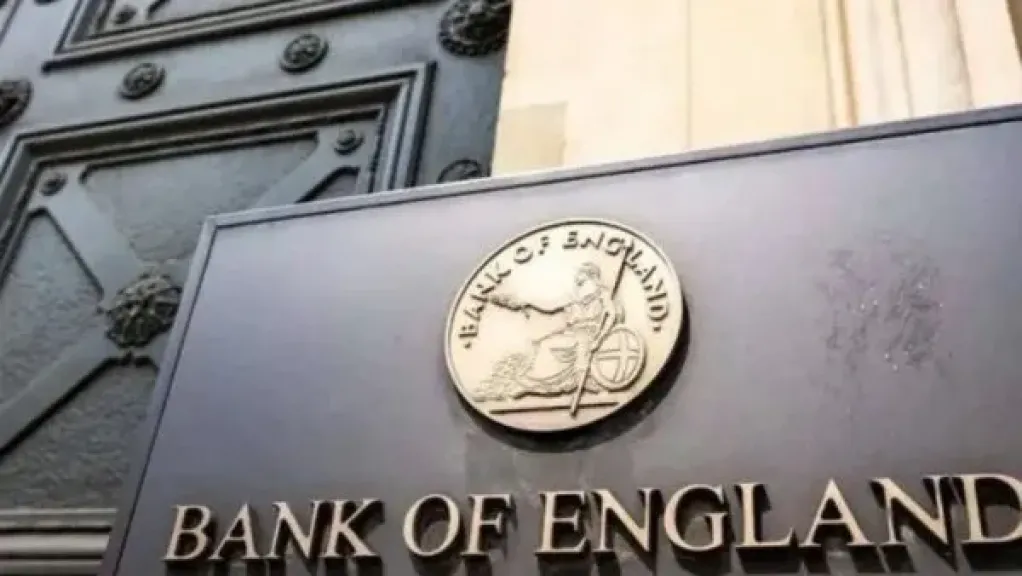 إنجلترا.. خفض سعر الفائدة إلى 4.25%