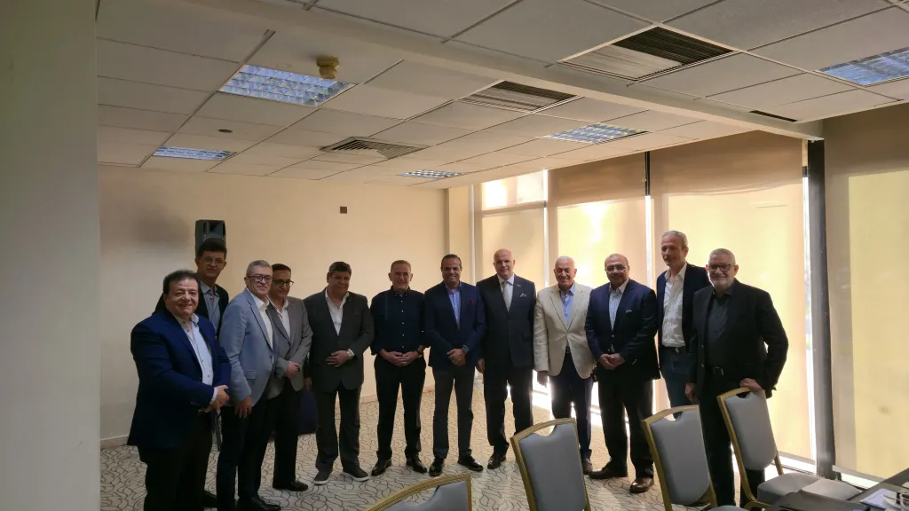 جمعية مستثمري مرسى علم تبحث آليات تشغيل مطار برنيس لتنشيط السياحة بالمنطقة
