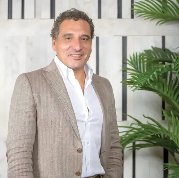 أشرف بولس :الإقامة الذهبية الحل السحري لجذب العملاء الأجانب وتصدير العقار