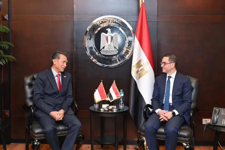 وزير الاستثمار يلتقي سفير إندونيسيا لتعزيز التعاون الاقتصادي
