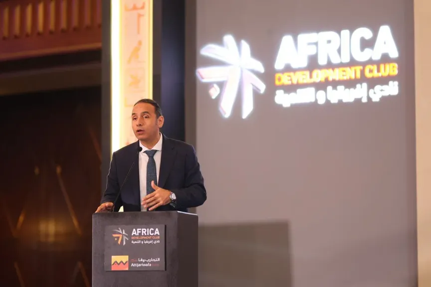 إسلام عزام: الهيئة تستكمل تطوير قواعد القيد بالبورصة لتعزيز ضخ الاستثمارات