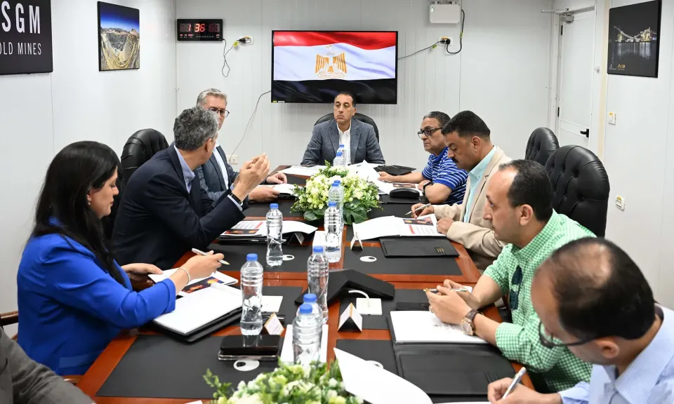تعاون استراتيجي بين الحكومة و «أنجلو جولد أشانتي» لتعظيم إنتاج الذهب بمصر