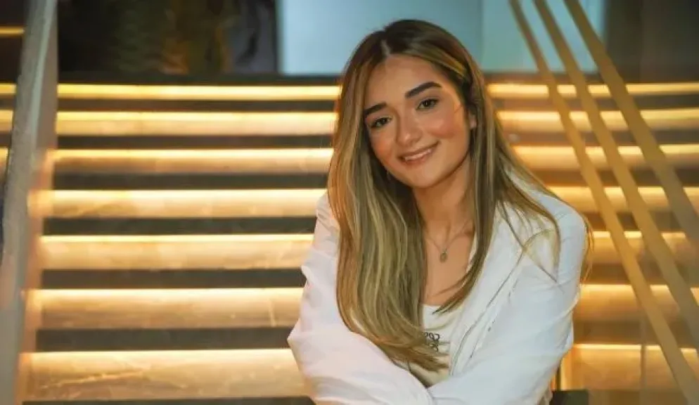 ملك زاهر تفسر غياب تامر حسني عن زفاف شقيقتها وتؤكد: ”لن أتنازل عن تعويضي”