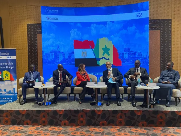 انطلاق البعثة التجارية الهندسية إلى السنغال لتعزيز الصادرات المصرية