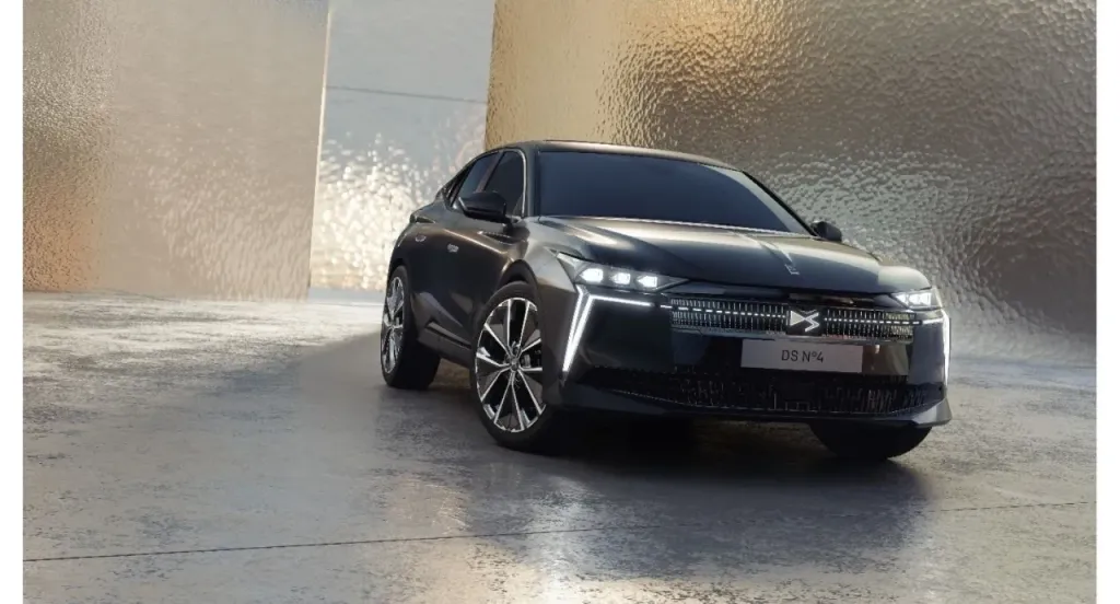 «DS Automobiles» الفرنسية تكشف عن سيارتها الجديدة الفاخرة «DS N4»