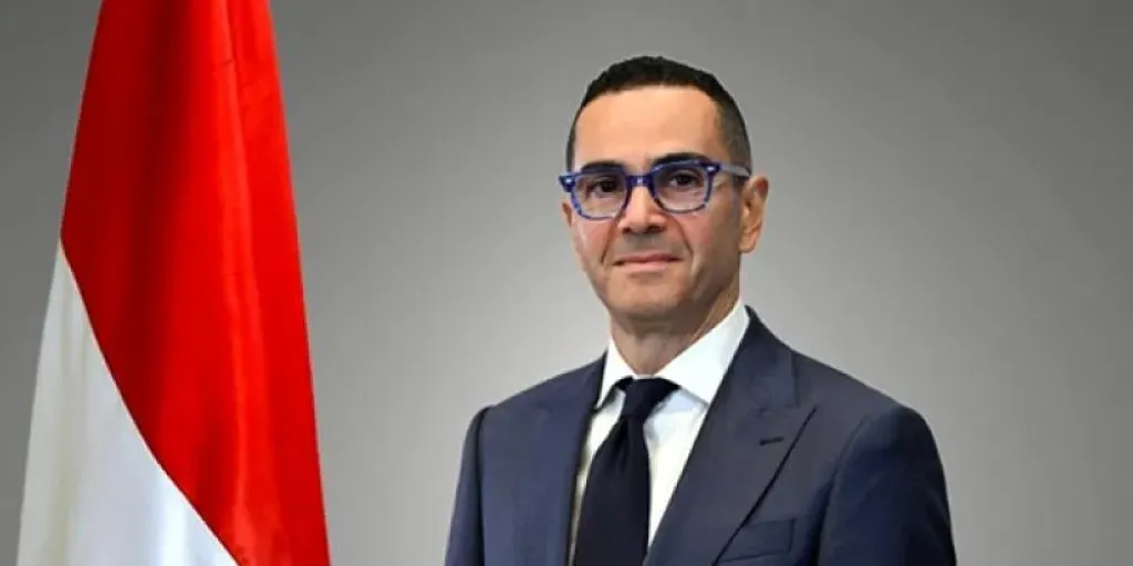 حسن الخطيب وزير الاستثمار