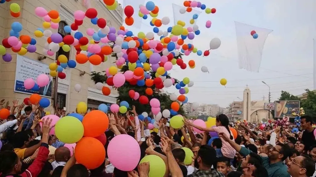 كل ما تريد معرفته عن إجازة عيد الأضحى 2025 وعدد أيامها بعد ثبوت رؤية الهلال رسميًا