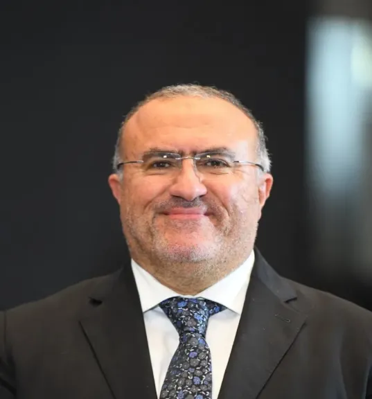 الدكتور أيمن أميري