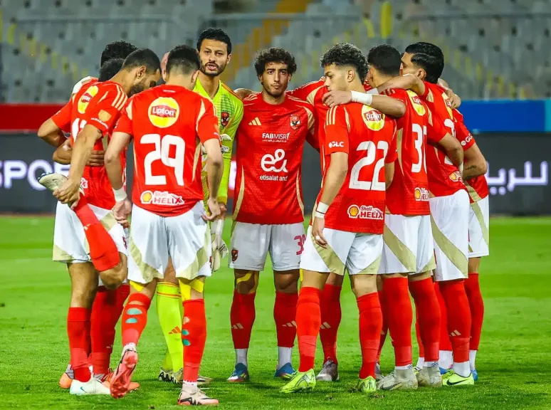 ليلة المونديال.. من يقود الأهلي أمام سواريز وميسي؟ إليك التشكيل الأقرب