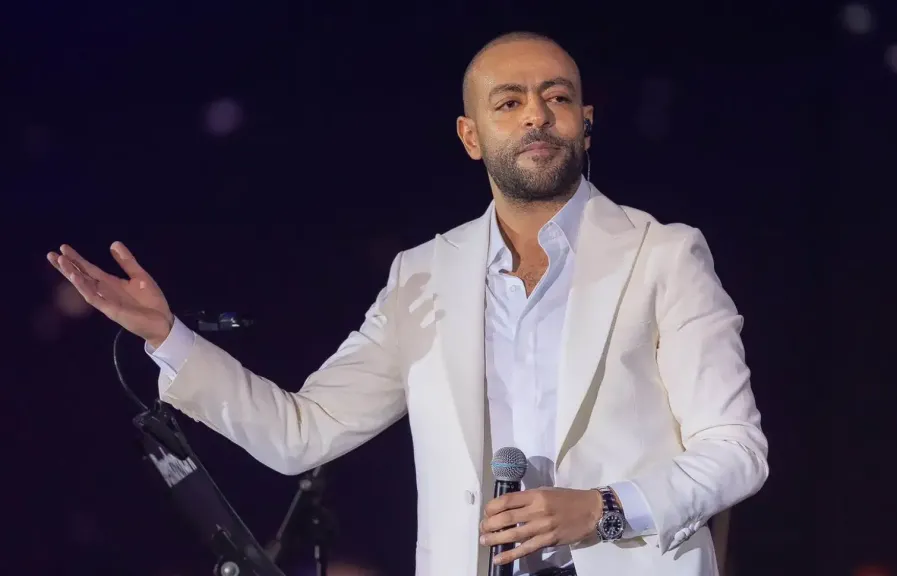 تامر عاشور