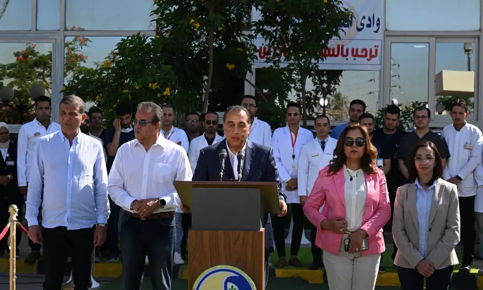 كلنا في مركب واحد.. رئيس الوزراء: الحكومة تؤدي دورها ونناشد المواطنين بترشيد الكهرباء