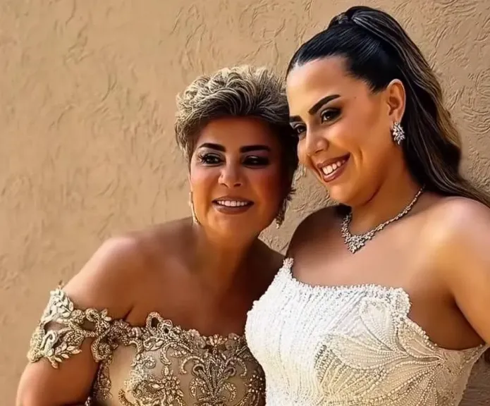 مفيدة شيحة وابنتها منه