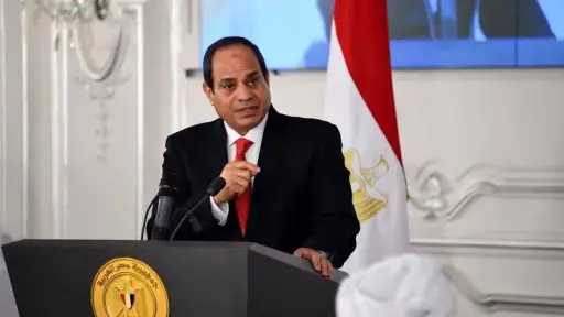 الرئيس السيسي يوجه بإغلاق أجزاء من ”الدائري الإقليمي” في مواقع الإصلاحات لضمان سلامة المواطنين