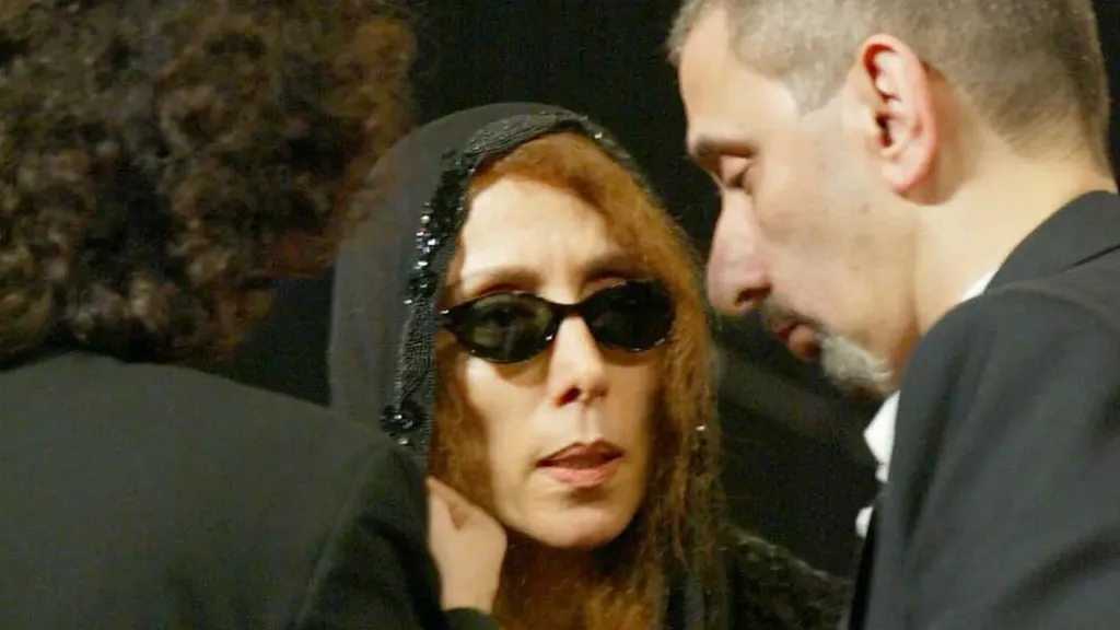 فيروز