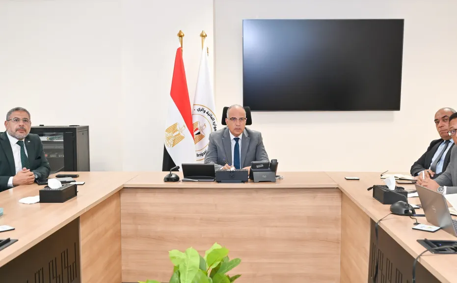وزير الري 