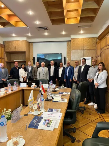 وفد تجاري روسي يزور  جمعية أعمال إسكندرية لبحث فرص التبادل التجاري