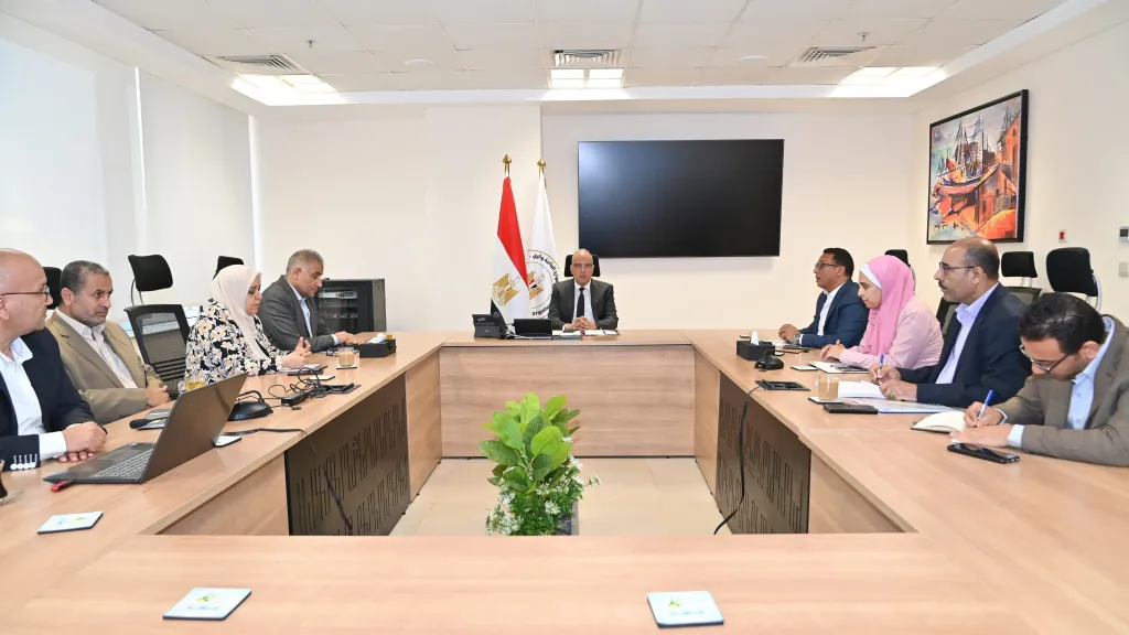 سويلم يتابع جاهزية منشآت الحماية من السيول بوادي وتير بجنوب سيناء