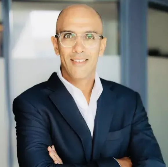 أمير مشرقي الرئيس التنفيذي لشركة إزدهار