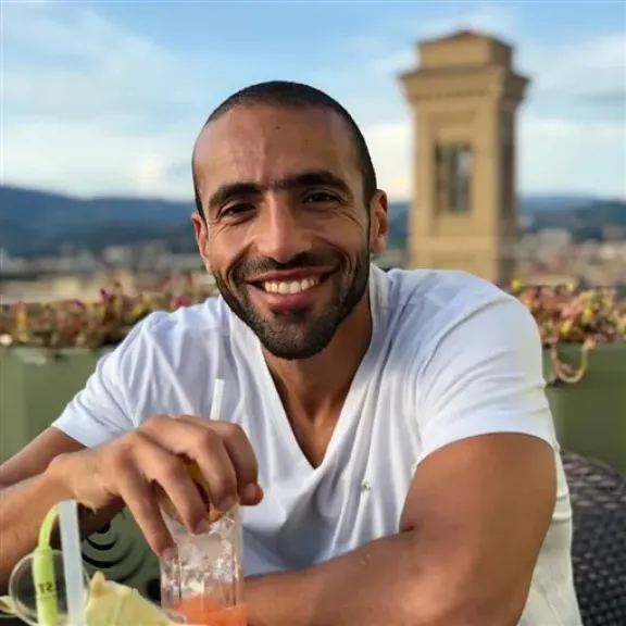 عمرو ستين