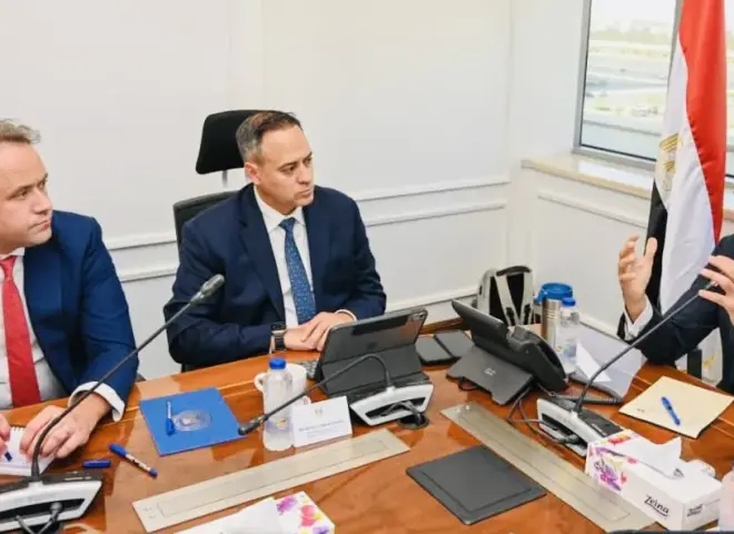 وزير الاستثمار يلتقي وفد ستاندرد آند بورز العالمية لمناقشة التصنيف الائتماني وآفاق الاقتصاد المصري